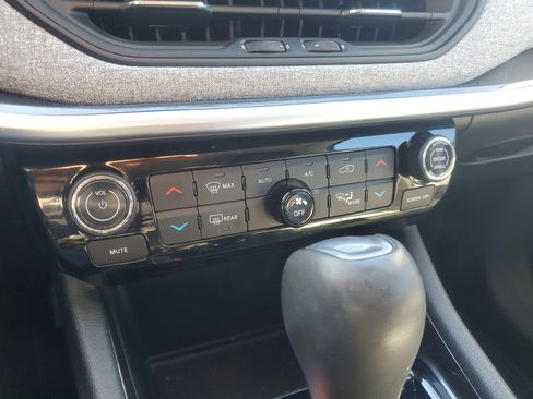 Used 2022 Jeep Compass Latitude w/ Convenience Group image 21