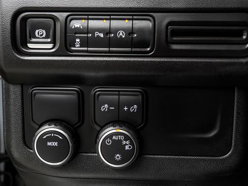 Used 2024 Chevrolet Tahoe LT RWD image 42