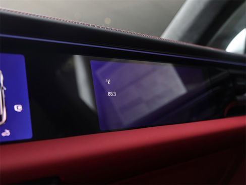 New 2025 Porsche Macan Turbo Electric image 30