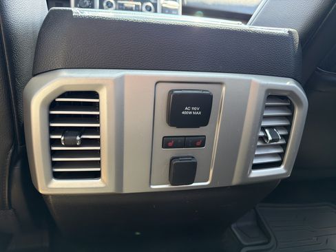 Used 2016 Ford F150 Lariat w/ Equipment Group 502A Luxury AWD/4WD image 13