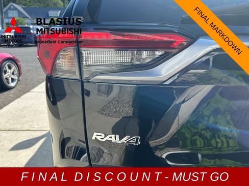 Used 2023 Toyota RAV4 Limited image 8