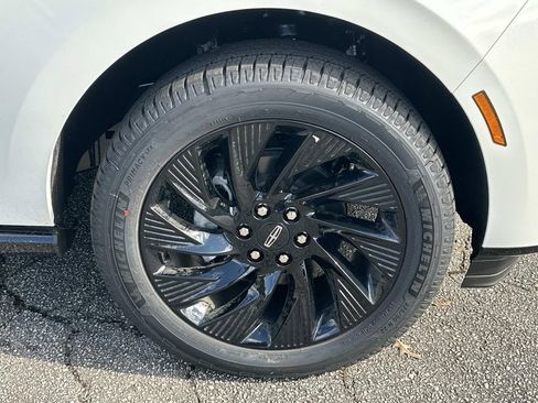 New 2025 Lincoln Navigator L Reserve w/ Jet Appearance Package image 12