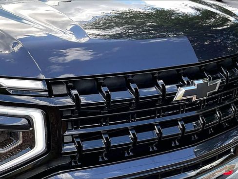Certified 2025 Chevrolet Tahoe Z71 w/ Comfort Package AWD/4WD image 30