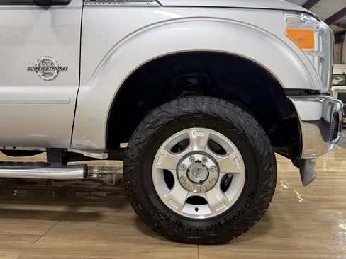 Used 2015 Ford F250 XLT w/ XLT Value Package AWD/4WD image 4