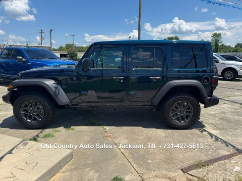 Used 2025 Jeep Wrangler Sport image 2