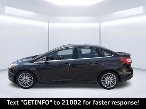 Used 2014 Ford Focus Titanium FWD image 6