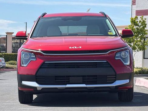 New 2026 Kia Niro EX FWD image 9