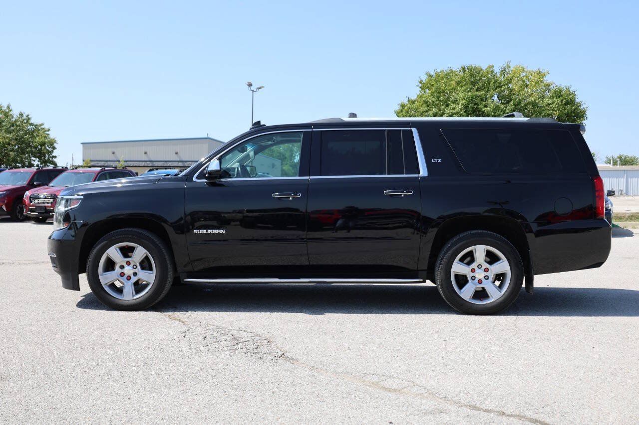 Used 2016 Chevrolet Suburban LTZ AWD/4WD image 8