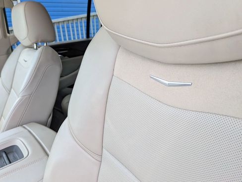 Used 2016 Cadillac Escalade ESV Luxury image 33