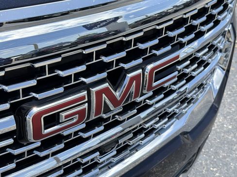 Certified 2022 GMC Acadia Denali w/ Denali Technology Package AWD/4WD image 26