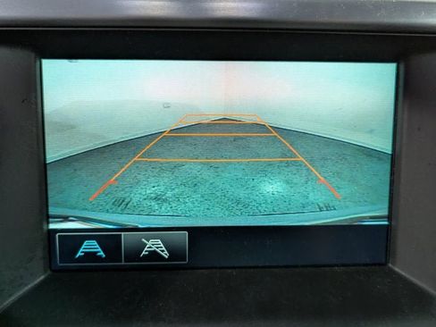 Used 2018 GMC Acadia SLE image 40