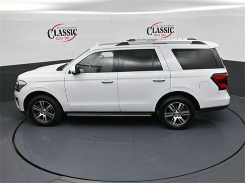 Used 2022 Ford Expedition Limited image 18