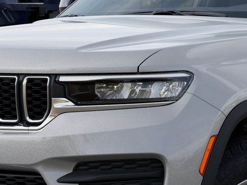 New 2026 Jeep Grand Cherokee Laredo X AWD/4WD image 6