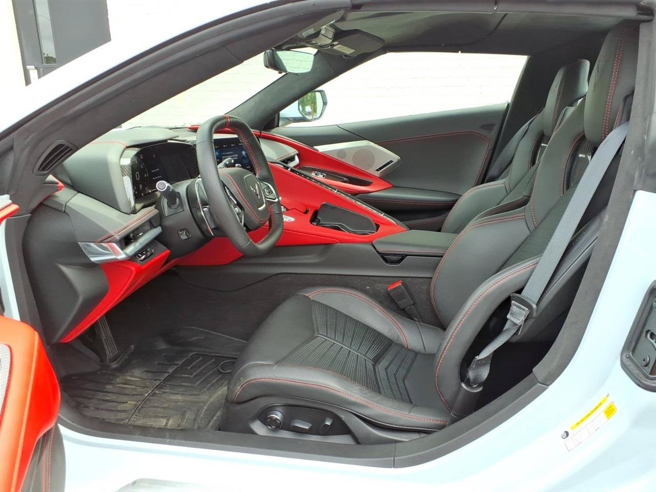 Used 2023 Chevrolet Corvette Stingray Premium Conv w/ Z51 Performance Package RWD image 13
