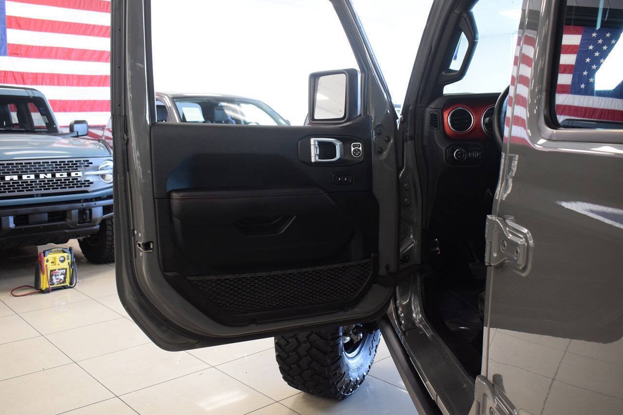 Used 2021 Jeep Gladiator Rubicon AWD/4WD image 20