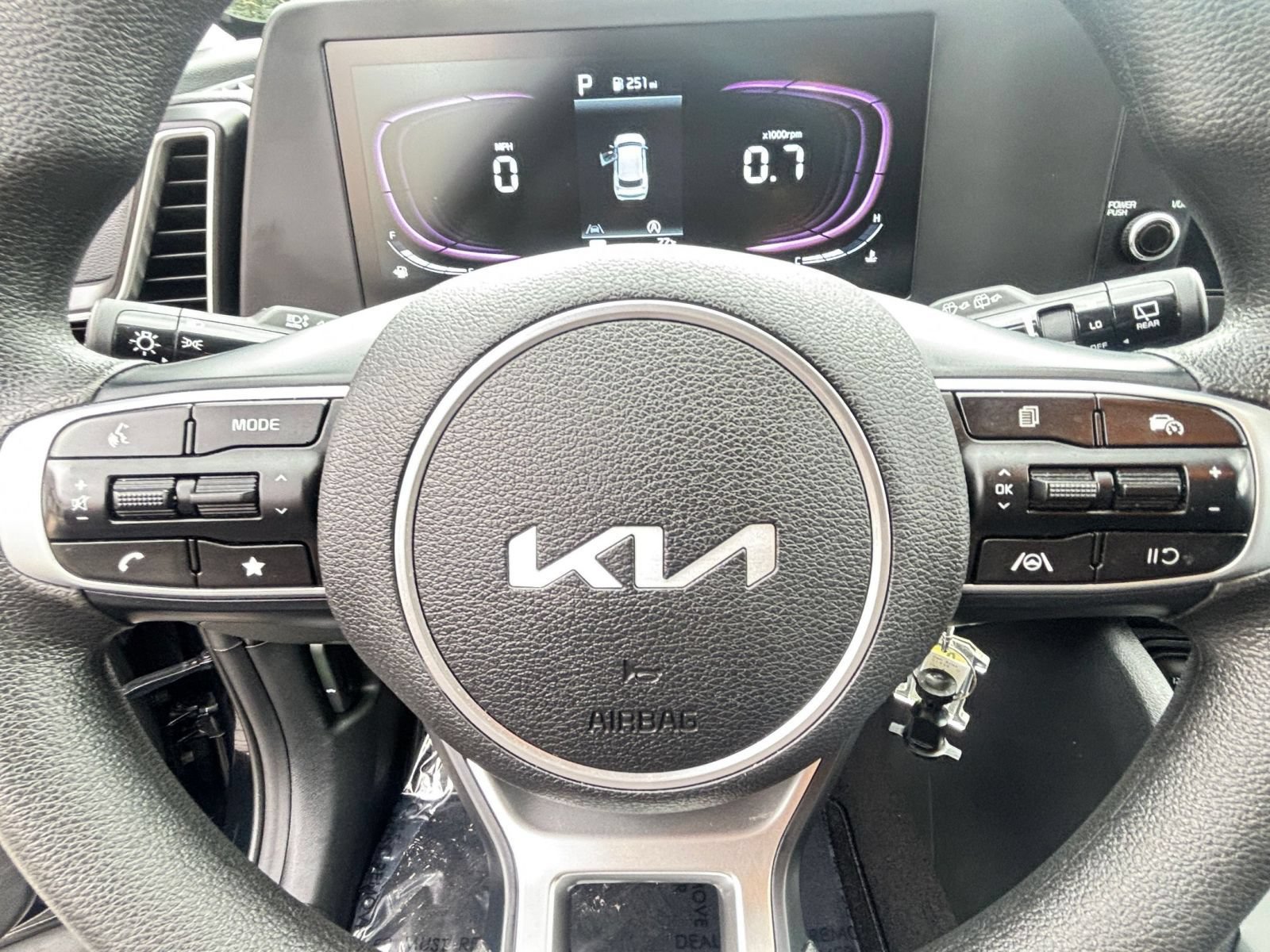 Used 2025 Kia Sportage LX FWD image 26
