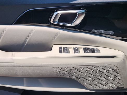 New 2026 Kia Carnival SX Prestige FWD image 15