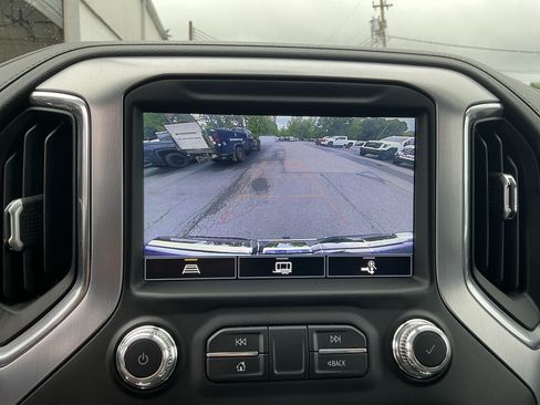 Used 2021 GMC Sierra 1500 SLT w/ SLT Premium Plus Package AWD/4WD image 24