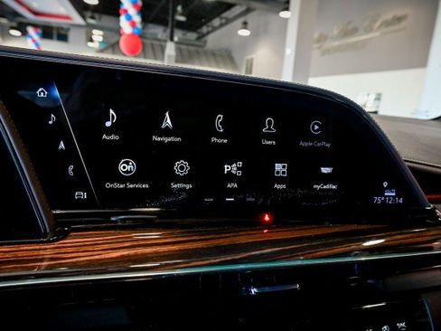 Used 2021 Cadillac Escalade ESV Premium Luxury AWD/4WD image 38