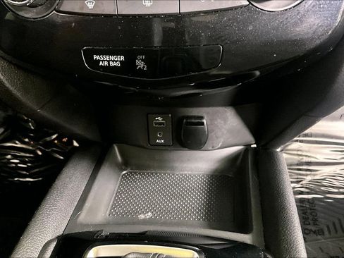 Used 2017 Nissan Rogue S w/ Appearance Package image 33
