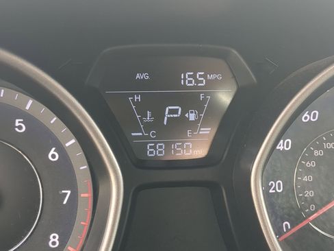 Used 2016 Hyundai Elantra SE image 21