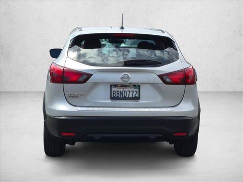 Used 2017 Nissan Rogue Sport S w/ S Appearance Package FWD image 6