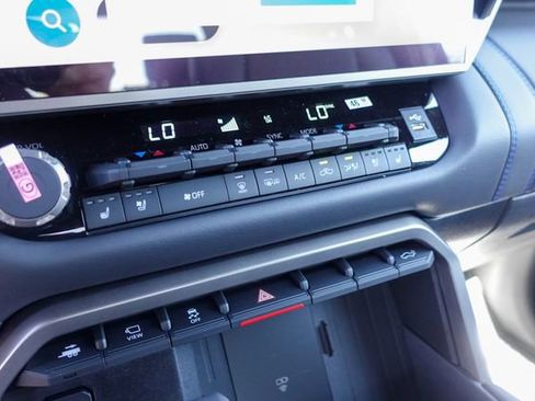 New 2026 Toyota Tundra Platinum AWD/4WD image 23
