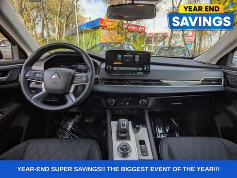 Used 2023 Mitsubishi Outlander SEL image 20