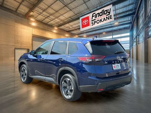 Used 2024 Nissan Rogue SV AWD/4WD image 6
