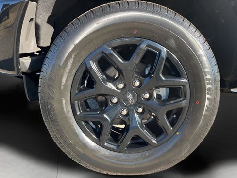 Used 2022 Ford Ranger XLT w/ Equipment Group 301A Mid AWD/4WD image 9