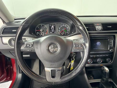 Used 2015 Volkswagen Passat TDI SE FWD image 15