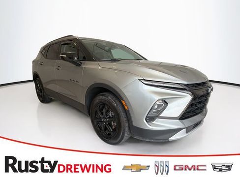 Used 2024 Chevrolet Blazer LT w/ Midnight/Sport Edition FWD image 1