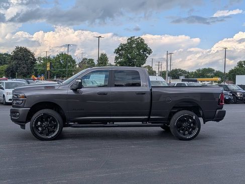Used 2026 RAM 2500 Big Horn AWD/4WD image 4
