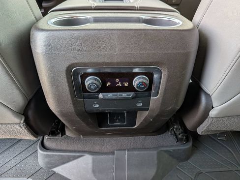Used 2021 Chevrolet Tahoe Z71 AWD/4WD image 37