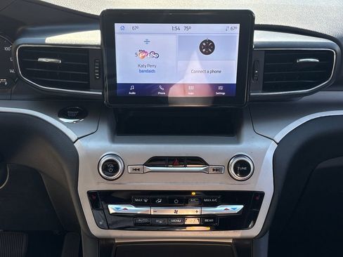 Certified 2023 Ford Explorer XLT w/ Equipment Group 202A image 48