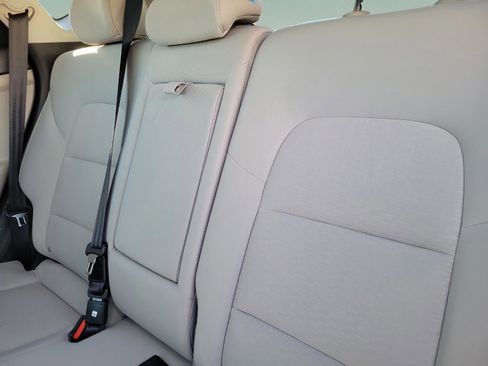 Used 2019 Hyundai Tucson SE image 16