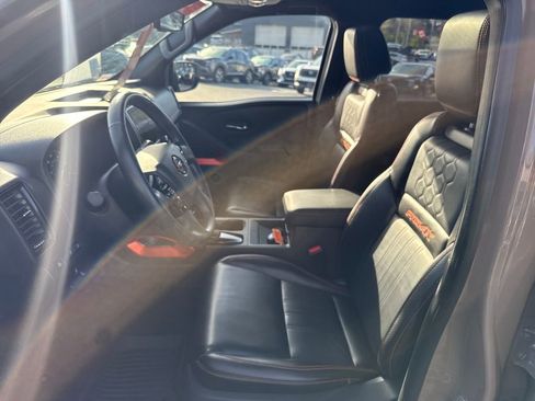 Used 2023 Nissan Frontier PRO-4X w/ Pro-4X Premium Package image 10