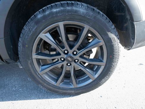 Used 2018 Ford Explorer XLT w/ Equipment Group 202A image 30