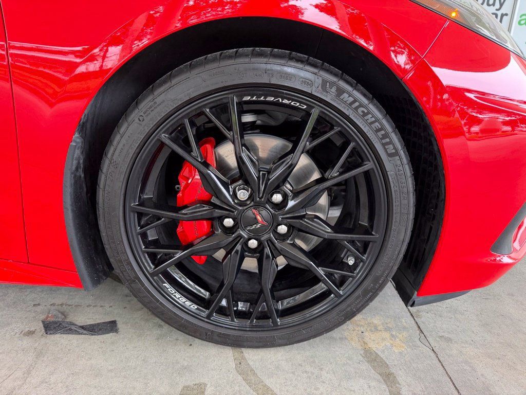 Used 2024 Chevrolet Corvette Stingray Coupe w/ 1LT RWD image 19