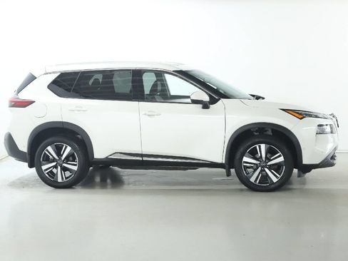 Certified 2023 Nissan Rogue SL w/ SL Premium Package AWD/4WD image 11
