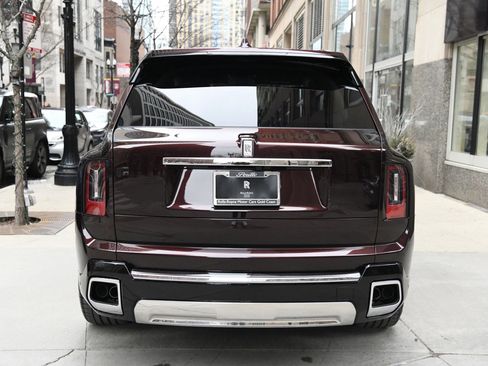 Used 2025 Rolls-Royce Cullinan image 5