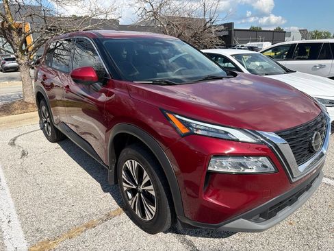 Used 2021 Nissan Rogue SV FWD image 8
