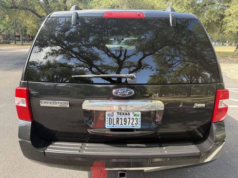 Used 2012 Ford Expedition Limited RWD image 4