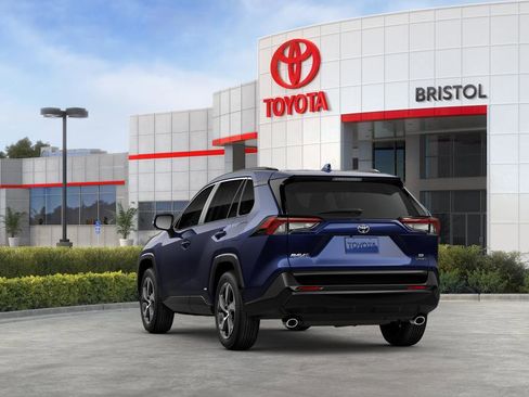 New 2025 Toyota RAV4 SE image 22