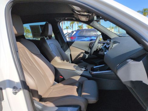 Used 2025 BMW X3 xDrive30i w/ Premium Package image 32