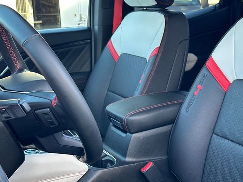 Used 2023 GMC Canyon AT4X w/ Edition 1 image 5