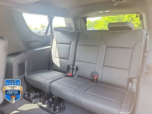 New 2026 GMC Yukon XL Elevation w/ Elevation Premium Package AWD/4WD image 10
