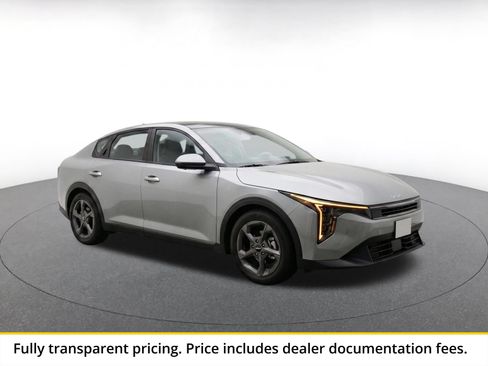 Used 2025 Kia K4 FWD image 1