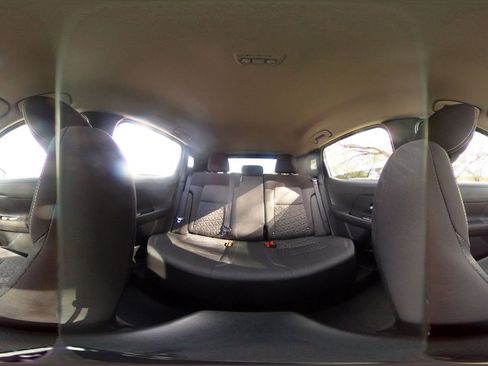 Used 2025 Nissan Kicks SV image 40