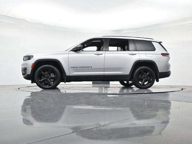 Used 2023 Jeep Grand Cherokee L Altitude AWD/4WD image 39